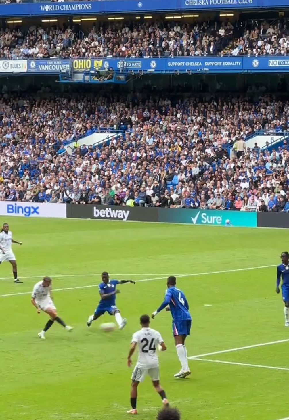 Coming in clutch. 🛡️ #chelsea #fulham #football #caicedo 