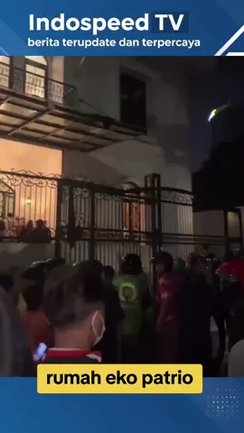makin parah rumah eko patrio di jarah pendemo. #foryou #trending #viralvideo #lewatberanda #ekopatrio #demodpr #bubarkandpr #jakarta #poldametrojaya 