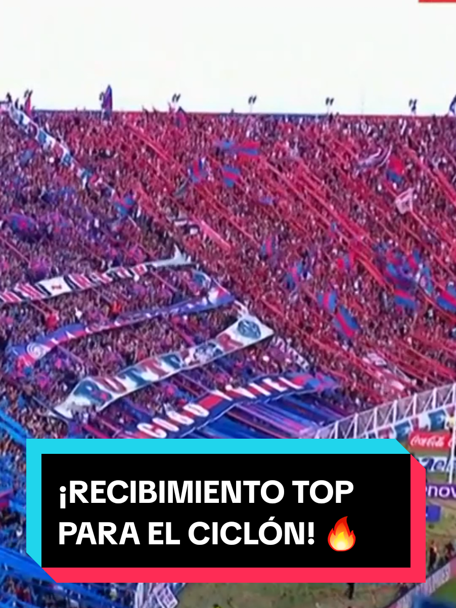 ¡IMPRESIONANTE! 🙌🔥 Recibimiento top para #SanLorenzo en el clásico  📺 ESPN Premium | Suscribite al Pack Futbol | #TorneoClausura #TikTokDeportes 