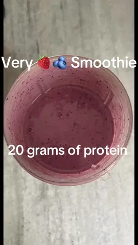 Low Calorie AND High in protein?!?!#weightloss #health #cleaneating #mealprep #breakfast #smoothie 
