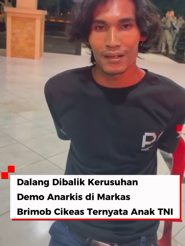 Provokator suruhan tertangkap basah. Ngaku disuruh komandan loreng ijo, diarahkan ke markas Brimob. Pertanyaan besar muncul: 👉 Siapa sebenarnya yang mengatur skenario kerusuhan ini? 👉 Sampai kapan rakyat kecil dijadikan tumbal? Netralitas aparat makin abu-abu. #terkini #provokator #dpr #tni #demo