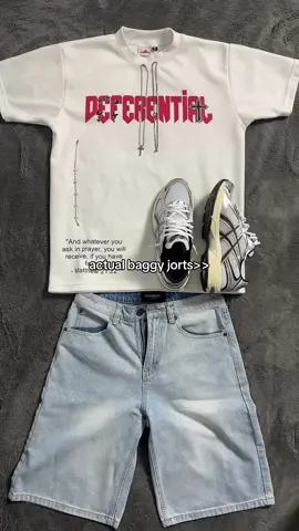 these baggy jorts are so tuff #jorts #jortszn #baggyjorts #denimshorts #streetwear 