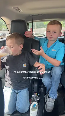 But this face Briggs is doing 🤣 #middlechild #secondkid #firstchildvssecondchild #boymom #funnykids 