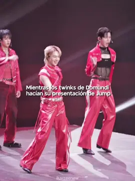 TENEMOS DEBUT DE LA PHUYING Y PHUYAI DMD BAND #DMDSPORTDAY2025 #domunditv #zeenunew #zeepruk #nunewchawarin 