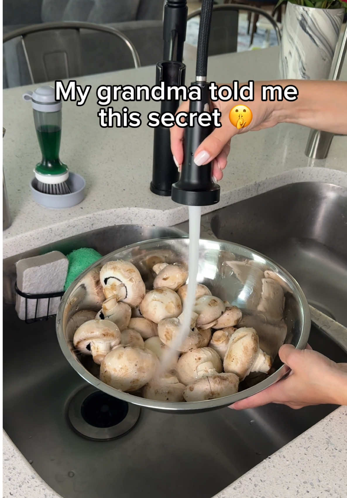 I can’t believe I just learned this 🤯 #LifeHack #hacks #useful #tipsandtricks #DIY 