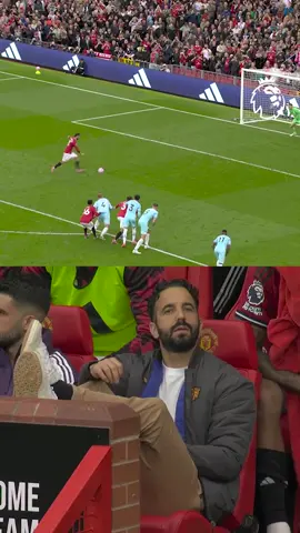 Ruben Amorim couldn’t watch Bruno Fernandes’ 96th-minute penalty 🫣 #PremierLeague @Manchester United 