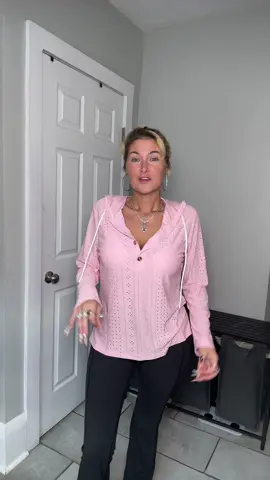 This is so cute and comfortable #shirt #shirts #fashion #fashiontiktok #woman 