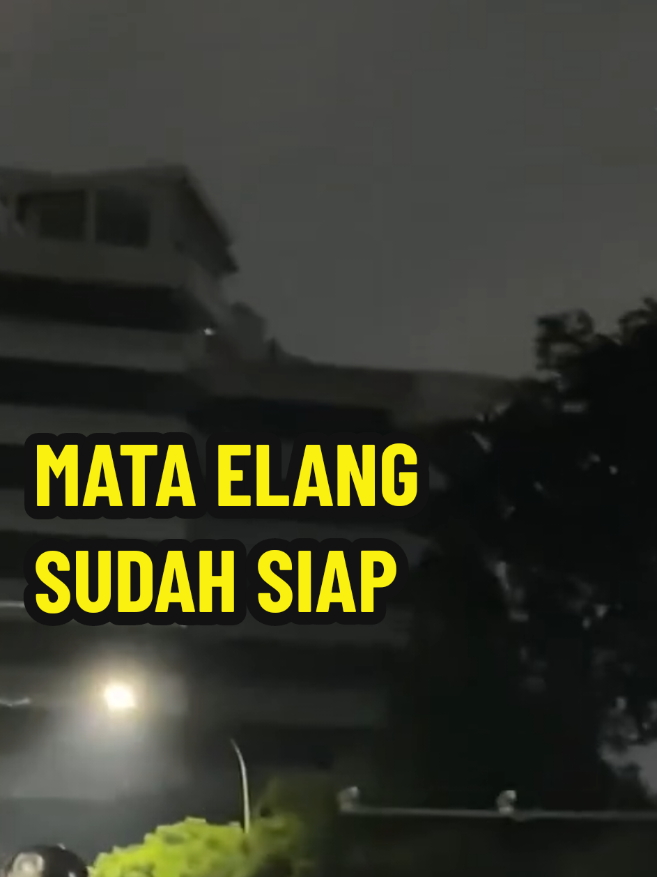 Aksi demo massa 30 agustus 2025 aksi demo di jakarta hari ini  #masyarakatindonesia  #rakyatindonesia  #pejabat  #ojol  #warga 