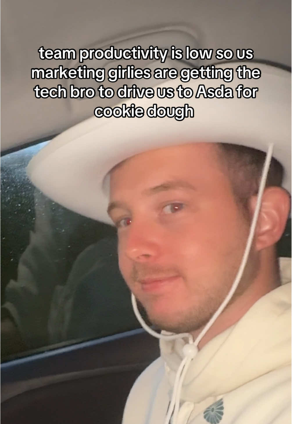Can we put this on the business card? 👀 #marketing #thebackpackerhub #marketinggirlies #travel 