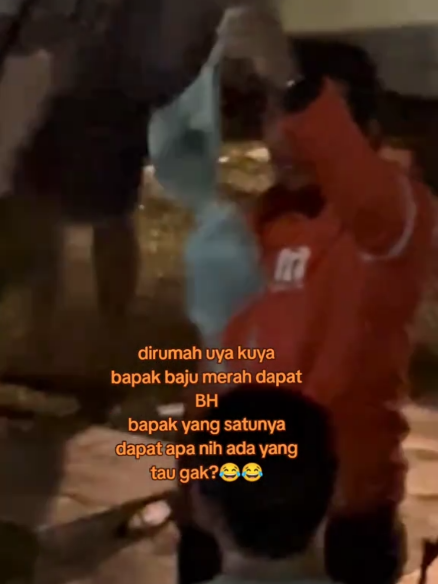 kondisi rumah uya kuya sekarang, bapak baju merah dapat BH, bapak yang satunya dapat apa coba? #rumahuyakuya #kondisirumahuyakuya #rumahuyakuyadijarah #fpyシ #fyp 