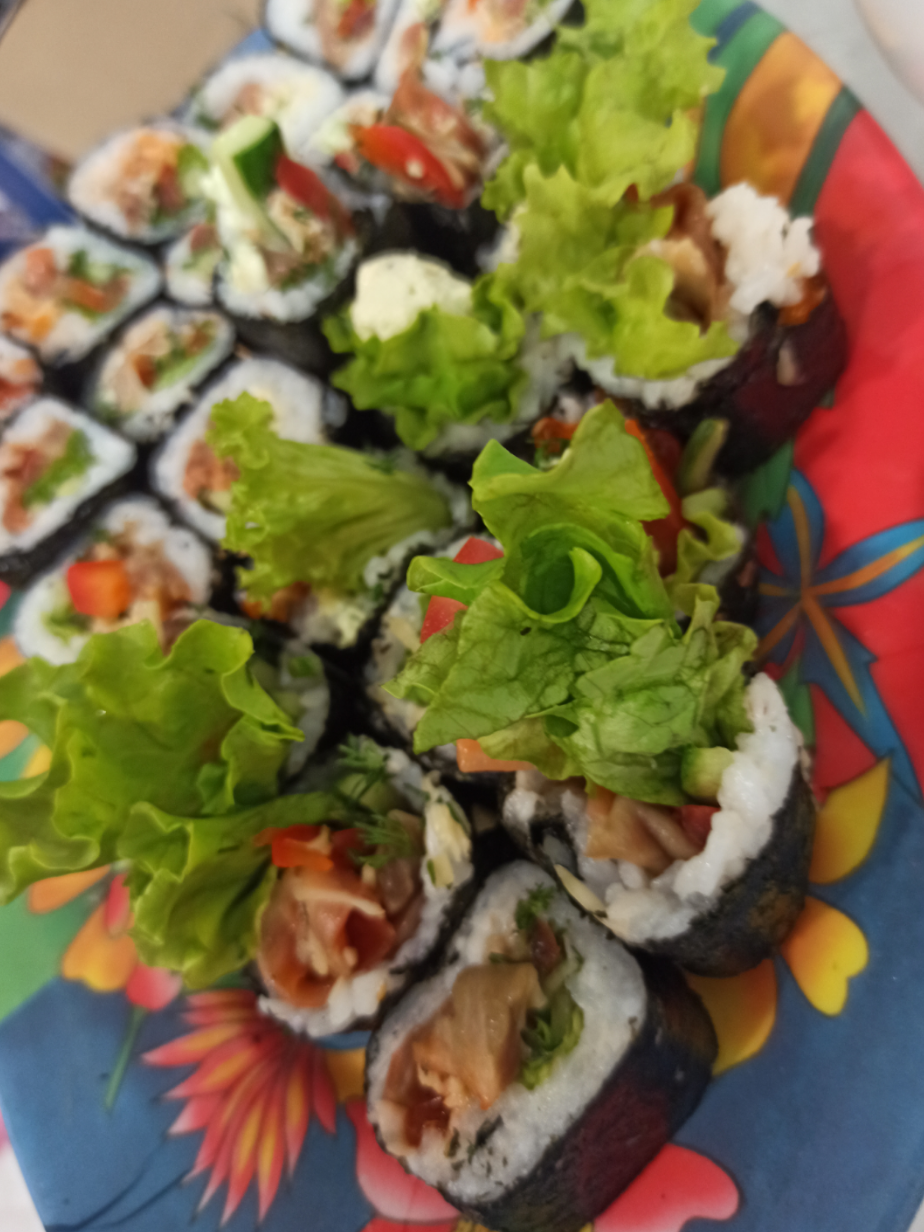 Когда захочешь съесть действительно очень вкусные роллы, то сделай сам и от души    #суши #роллы #вкусно #еда #нори ну также? @Ресничный маньяк 😈 @Lety MRC ❤️🔥🫦 @Праздник души @olala @Добрая, добрая. 