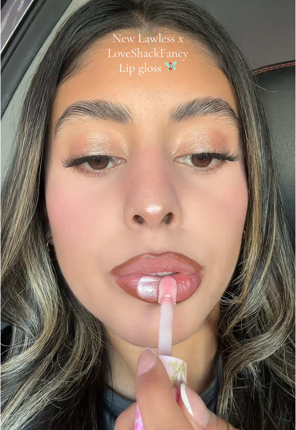 Obsessed! Wearing the shade ‘bloom. Heirloom’🧚🏻‍♀️ @LAWLESS Beauty @LoveShackFancy #lawless#lipgloss  