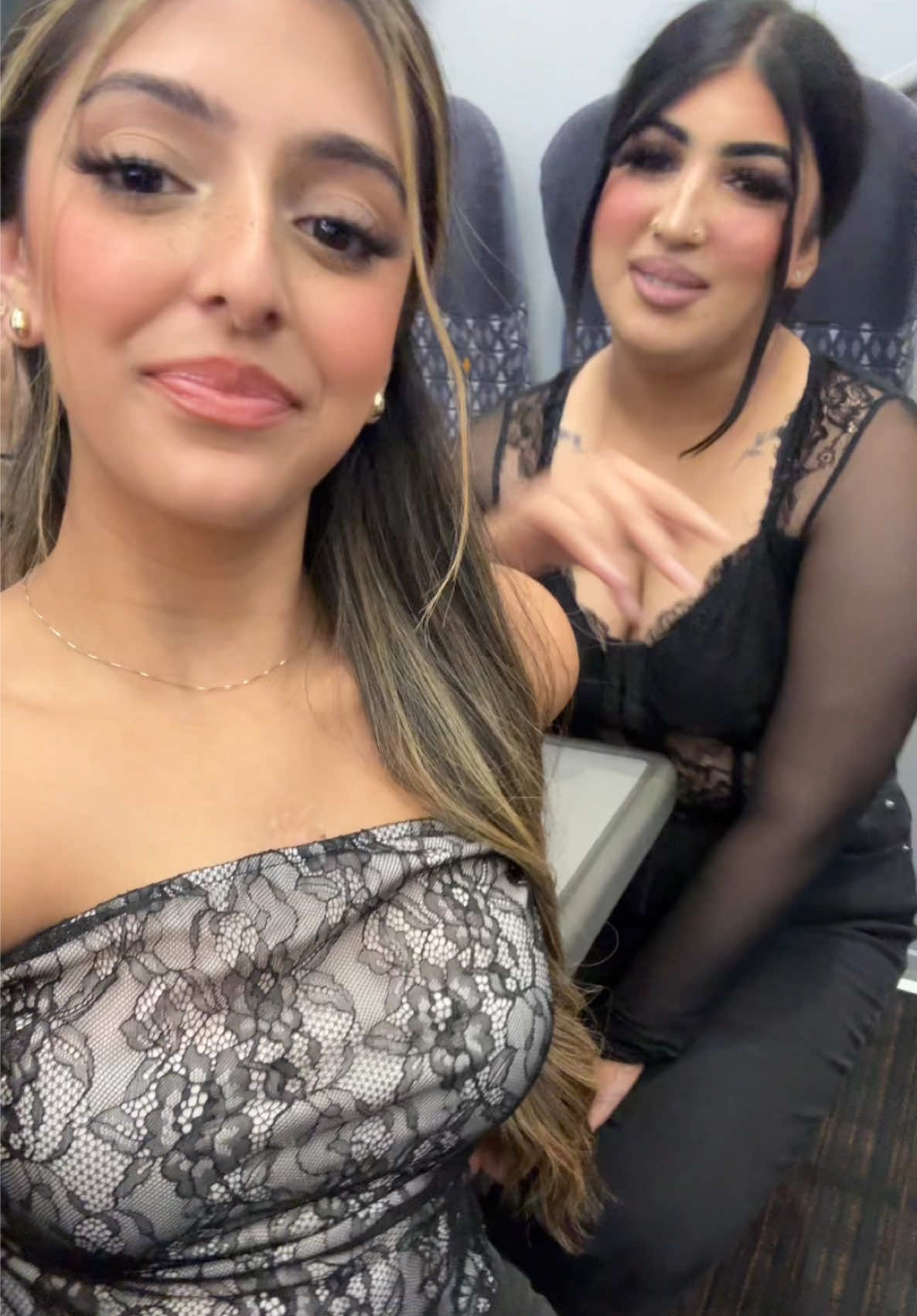 The duo’s backk😉