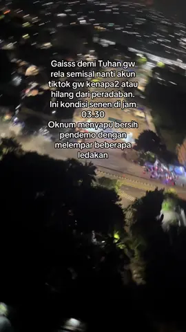 Tangan gw gemeter #jakarta #senen #demon #indonesia 