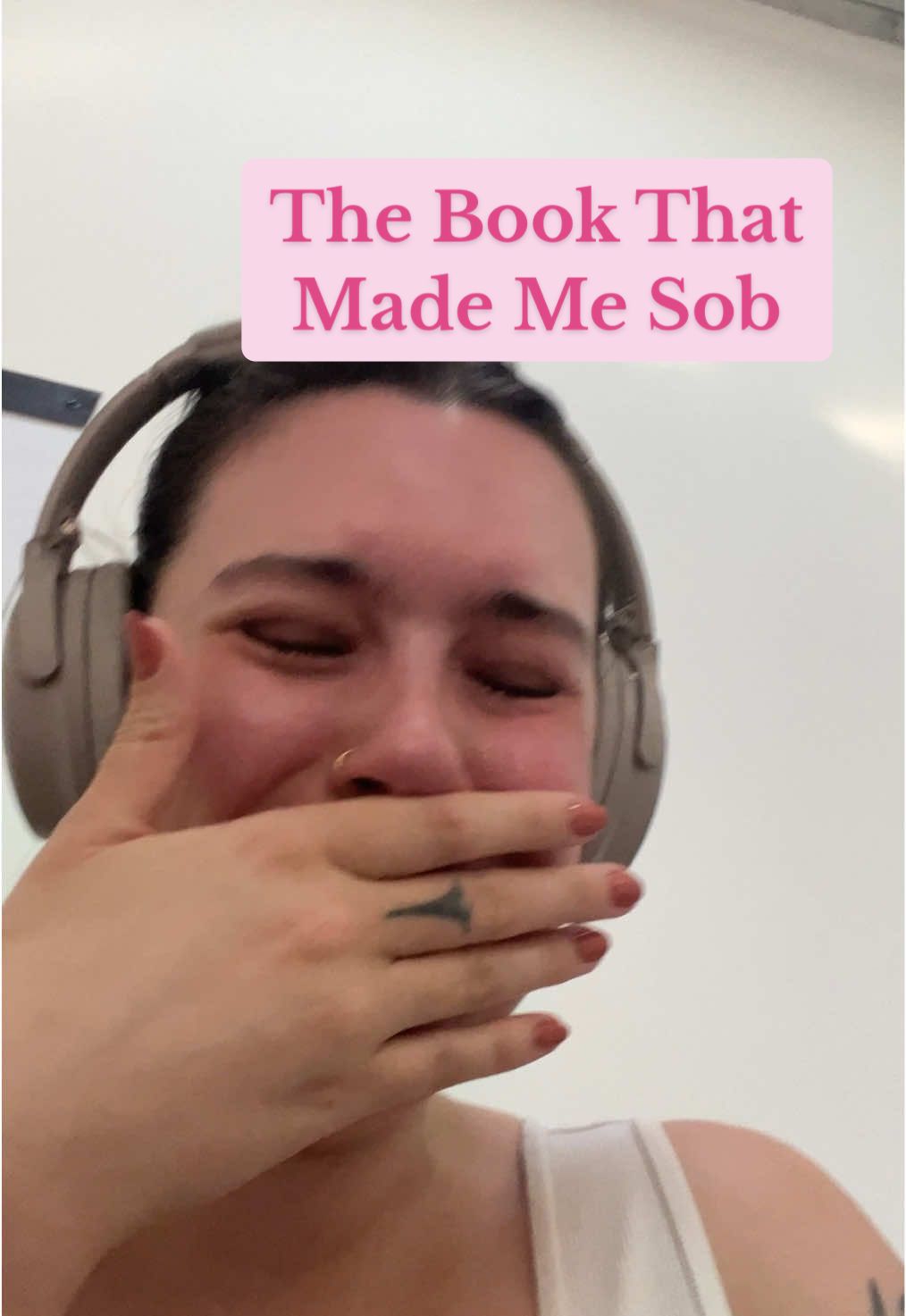 I haven’t cried like this over a book in a long time. Holy shit. @Taylor Jenkins Reid how dare you do that to me 😭💖 #taylorjenkinsreid #atmosphere #queerbooktok #BookTok #cryingoverabook 