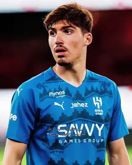 مرحبا يوسف في الهلال ..! 💙🇹🇷 #yusufakçiçek #alhilal #alhilaledit #الهلال #fenerbahçe 