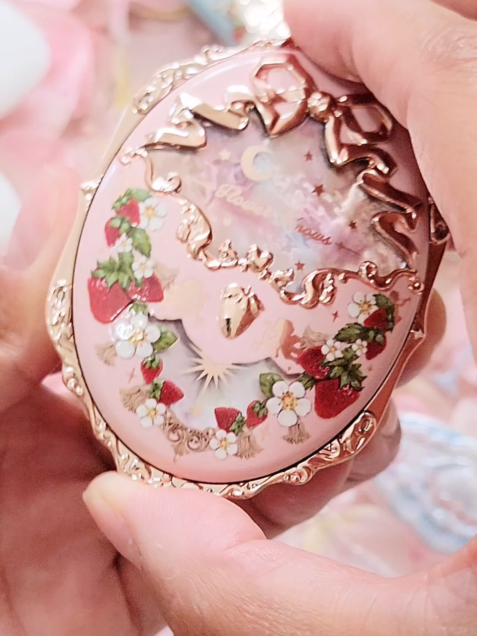 #flowerknows #flowerknowsmakeup #liveyourfairytales #tiktokshopfinds #TikTokShopCreatorPicks @Flower Knows Makeup 