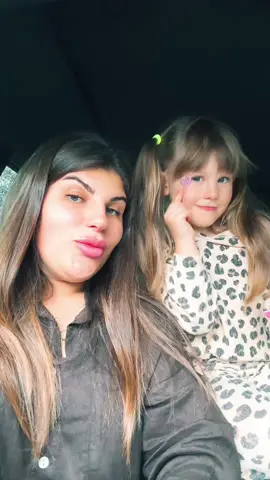 Моя маленька дівчинка, з тобою я можу бути собою 🥰 Ти моє найбільше щастя 💖  #люблютебе #моядоня #моясила #моярадість #родина #щастя #ukrainianmom #ukrainiantiktok #ukrainiangirl #fyp #foryou #dlaciebie #trend #viralvideo #kocham #córeczka #rodzina #miłość