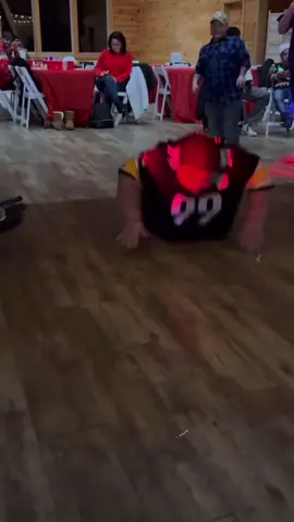 Fat guy aura farming (song: ilyTOMMY - 3 AM *unreleased* #ilytommy #undergroundmusic #dance #memecut #tiktok 