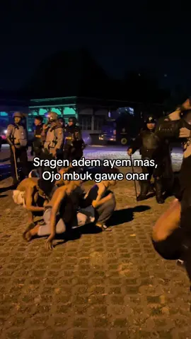 Ini kemarin yang merusak fasilitas umum, dan juga buat onar di malam hari kab. Sragen. Bocil2 fomo. Stop Anarkis “, Sragen Adem Ayem.