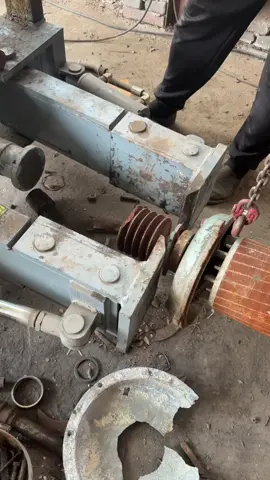 Heavy-Duty Machine Repair #machinerepair #industrialmaintenance #heavyequipment