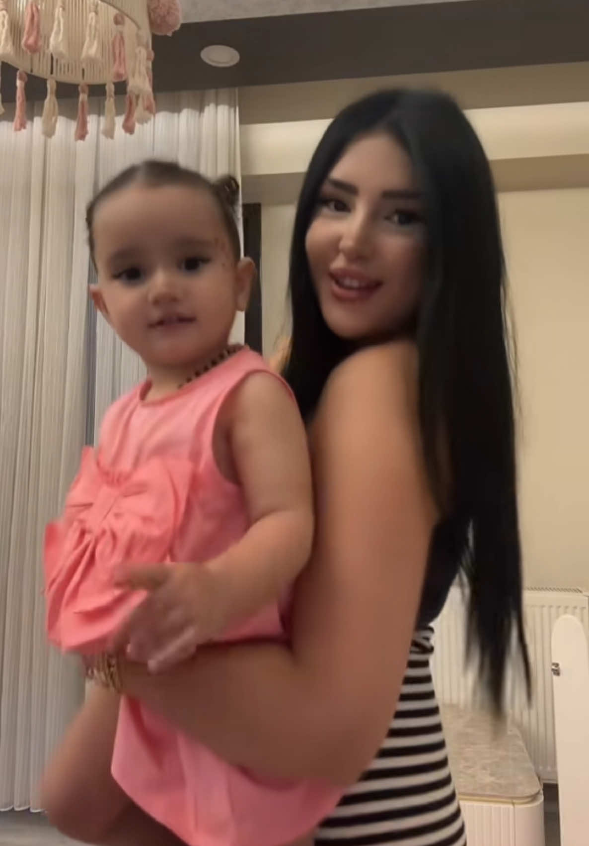 Ben en çok teyze olmayı sevdim, seni çok seviyorum prensesim her anında yanında olacağıma söz veriyorum meleğim. İyiki doğdun masal bebeğim nice sağlıklı huzurlu yaşların olsun @SILA TÜRKMENOĞLU 🤍