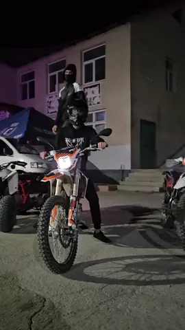 Another day without a girl, but with bro @🦇 @adrianpng  #cojocari  #enduromtb #moto #fyppppppppppppppppppppppp #foryoupage G_ChocoDuo🤎