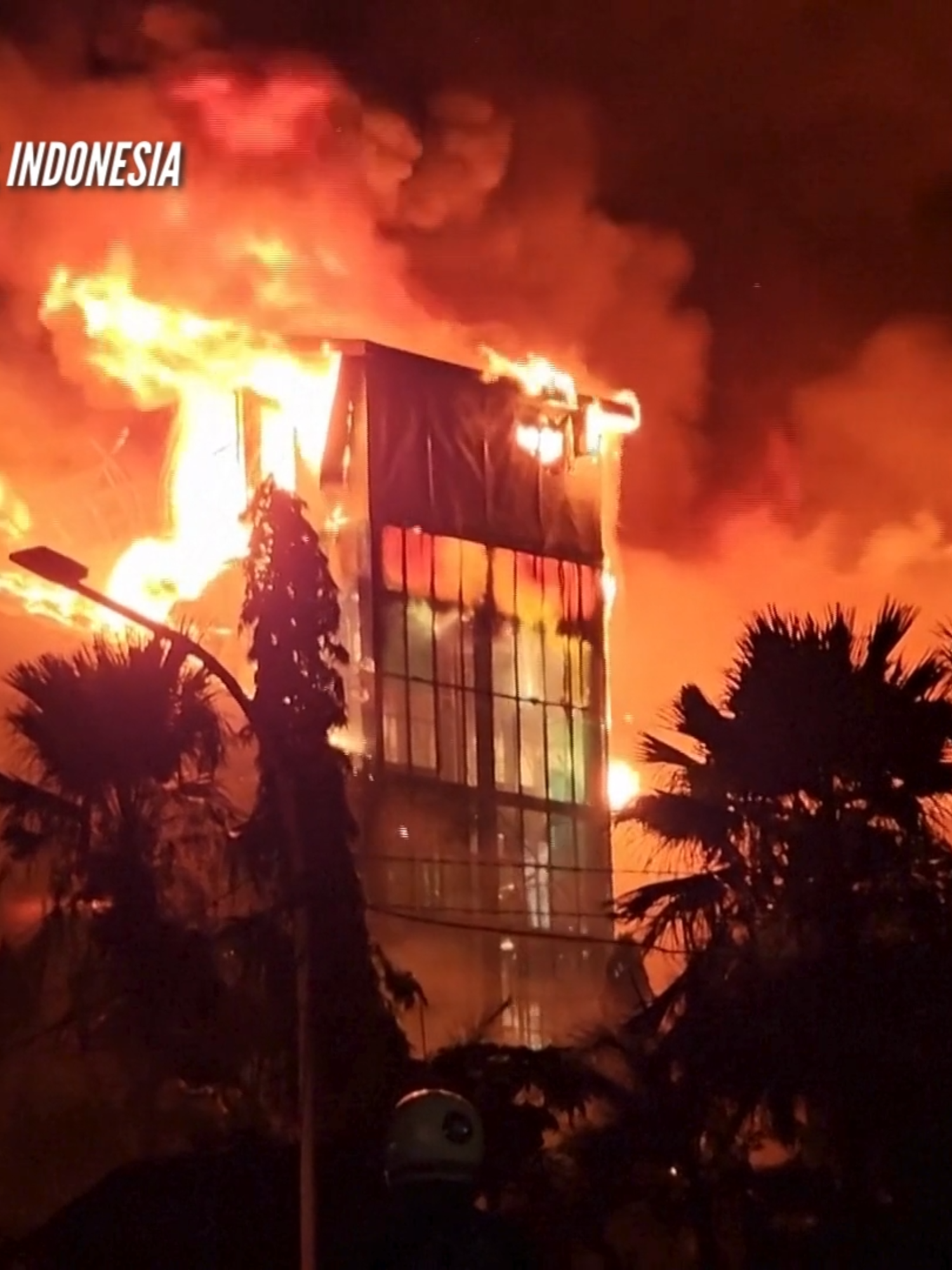 Three people died and five were injured in Indonesia after protesters set fire to a regional parliament building, authorities said on Saturday, August 30, as demonstrations pose the first major test to President Prabowo Subianto's government. The Southeast Asian nation's disaster management agency, in a statement, did not give the causes of the deaths in the Friday evening fire in Makassar, the capital of South Sulawesi province. The Antara news agency said the dead victims allegedly had been trapped in the burning building. The disaster agency said two of the injuries resulted from people jumping out of the building. Protests began in Indonesia's capital Jakarta this week over lawmakers' pay, escalating on Friday after a police armored vehicle hit and killed the driver of a ride-hailing motorbike. | via Reuters #GMAIntegratedNews