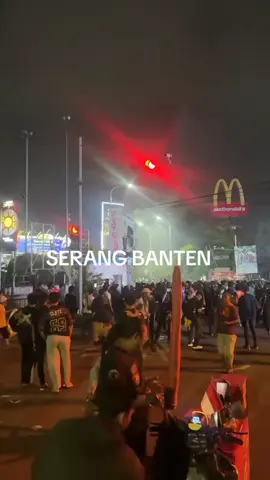 Pendemo sudah menjalar seluruh Indonesia Bagai mana ini jenderal Apakah Jenderal diam saja tidak ada solusi Bagaimana supaya bangsa Indonesia ini dengan ketentraman mari bersuara jenderal #demonslayer #serangbanten #indonesia🇮🇩 #jendaral @didi14271 @sorotan @pengikut @mengikuti @teman 
