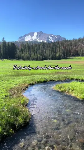 Always a freak for the creek when it looks like this 🙌🏼 Lassen National Park is one of the most underrated national parks in my opinion! 