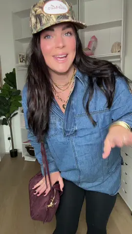 #denim #denimshirt #fallfashion #fallstyle #midsizestyle 