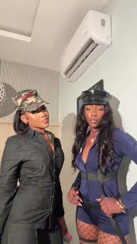 Sexy detectives 👩‍✈️💦❤️ w/ @Batife Bentley 💅🏻🧕💕 #fypシ゚ #fypviralシ #trend 
