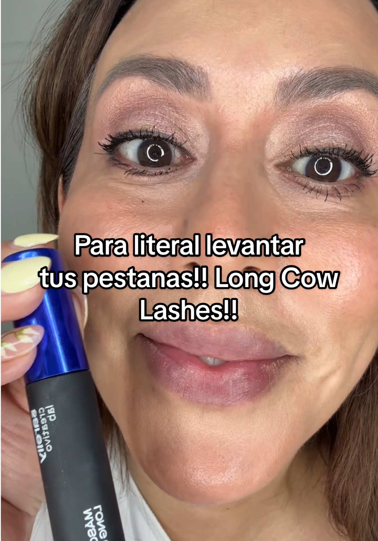 Para literal levantar tus pestanas!! Long Cow Lashes!! @SARELLY SARELLY @SARELLY USA #tiktokshoplabordaysale #mascarareview #latinacontentcreator #niche #fall 
