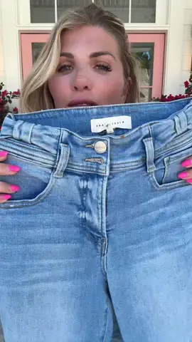 The perfect tummy control, high rise, risen bow jeans!