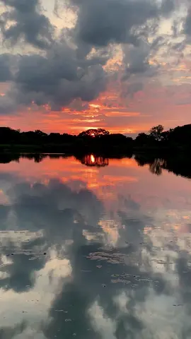 Take 1 Min. to Relax #sonicentric #sunset #crownpoint