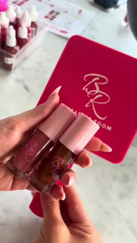 Things to do in Toronto 👀 Make your own lipgloss with us💄😍 We now offer private lipgloss making workshops! Perfect for girls' nights, birthdays, or just because!💋🥂#lipglossbusiness #lipglossmaking #thingstodotoronto #lipglossworkshop #viral  