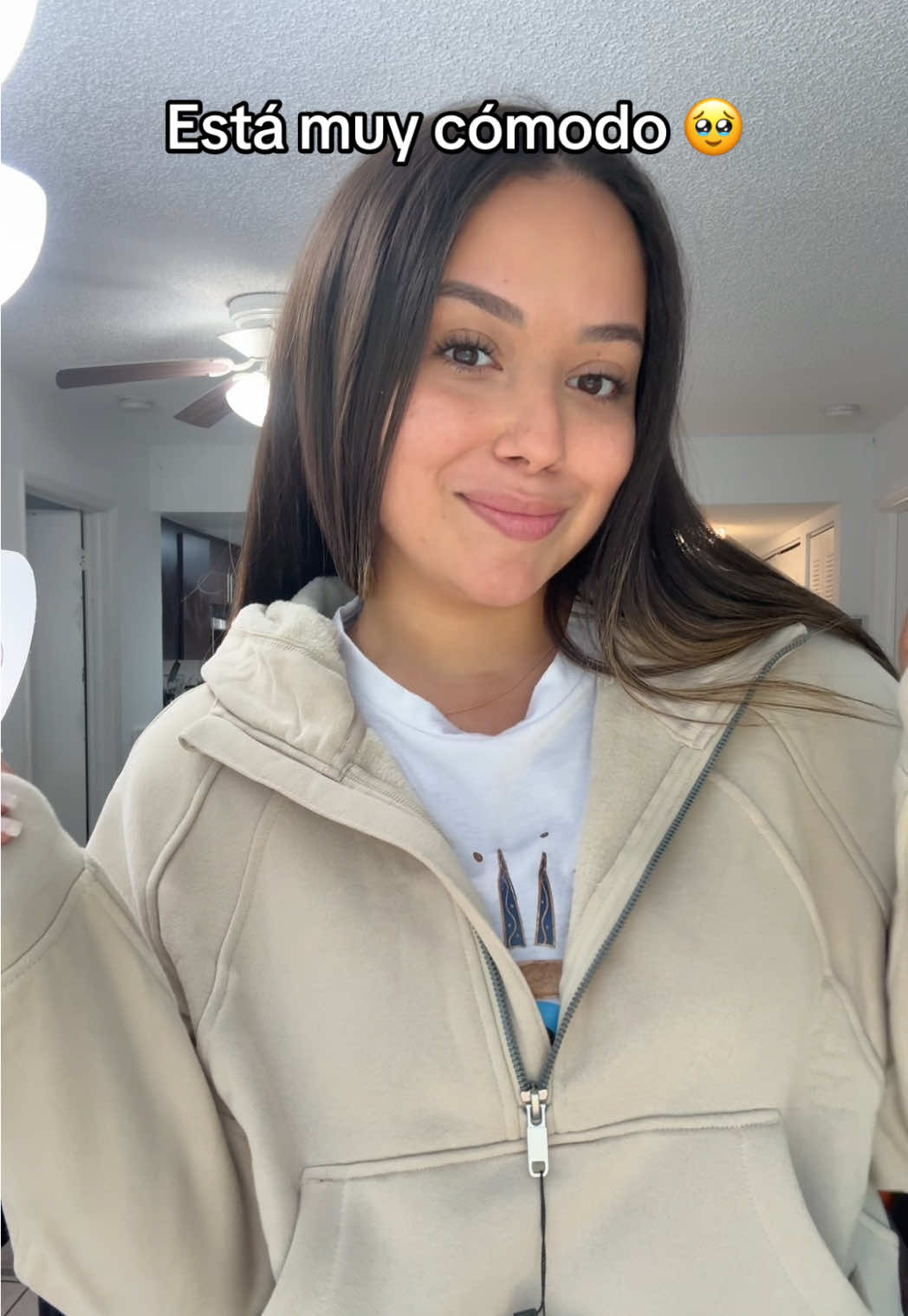 Sweater season 👌🏽 #hoodie #sweaterweather #falloutfits 