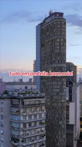 Tudo em perfeita harmonia! #LoveSP #Fy #SaoPaulo #CentroHistorico #edificioitalia 