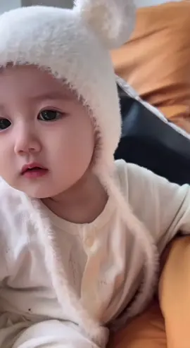 em bé #embe #baby #embedangyeu #embedethuong 