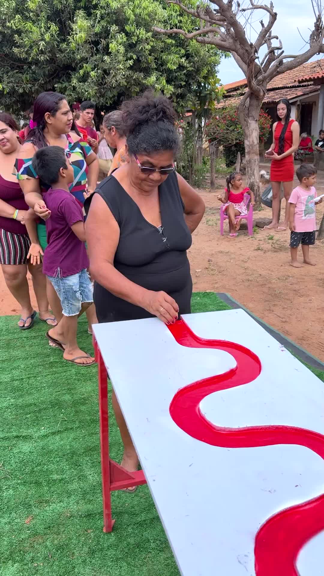 Jogo da bolinha com peixe.