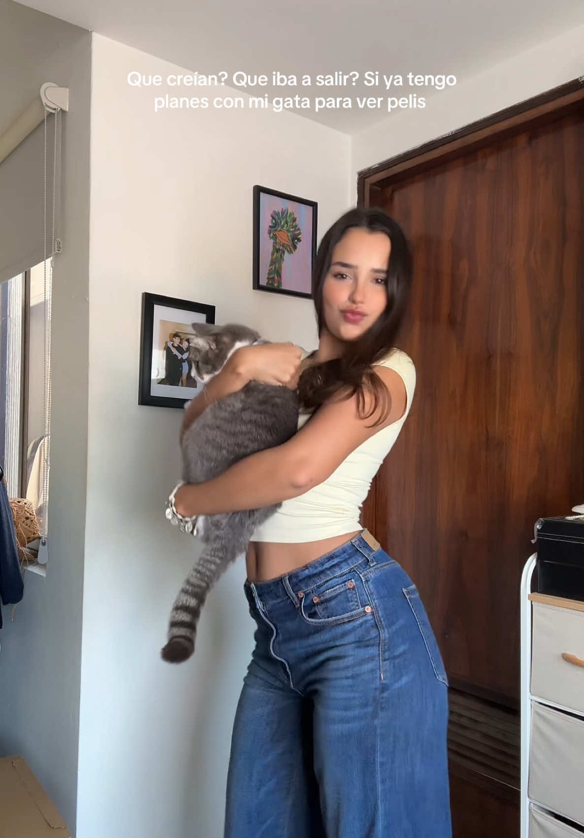 yo ya no salgo gente, soy mamá de dos gatas. 🤚🏼 #andreagchapa #viral 