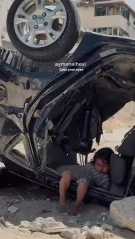 #fyppppppppppppppppppppppp  When your body collapses you just sleep anywhere.. a little girl physically drained, couldn’t find anywhere to sleep so she slept in destroyed car ..