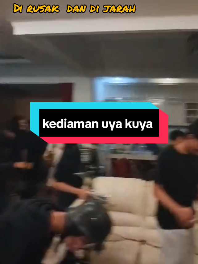 rumah uya kuya tak luput dari amukan masa pondok bambu dan di jarah tgl 30/8/2025 )( sekira pkl 09:30 wib    #viralvideo #indonesia🇮🇩 #fyp #viral #trending 