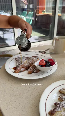 Highly recommend for Brunch in NYC 🥞🫐🚕🍓 #nyccoffee #newyorkrestaurants #nycbrunch #nycfood #newyorkcity @DUOMO51 
