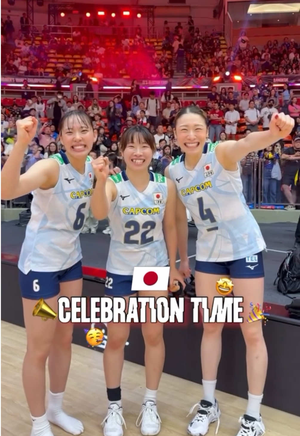 Team Japan 🇯🇵  ทีมญี่ปุ่นคือน่ารักมาก ทีมงานบอกให้ทำอะไรก็ทำ สงสารวาดะคนสุดท้าย คือ งง  #volleyballworld #volleyballjapan #wada #mayuishikawa #yoshida