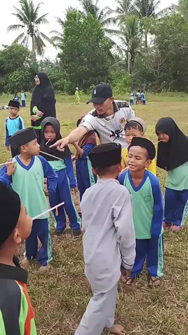 muka cuek apa muka tertekan ni😄 #hutri80indonesia🇮🇩 #independenceday #lucu #fypシ゚viral 