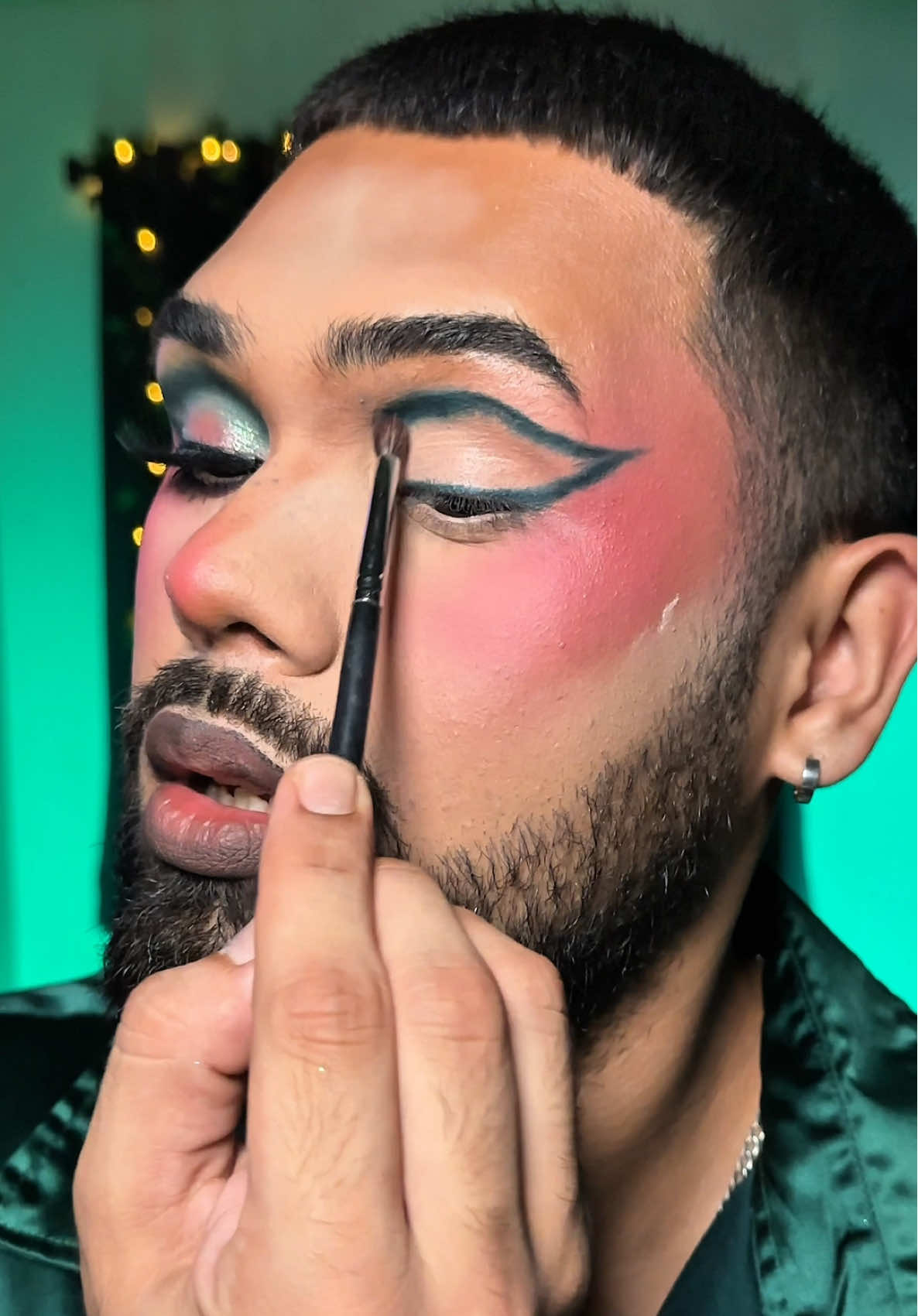 SHOULD I DO A BLOSSOM & BUBBLES LOOK?!? 👀 👊🏽SERVING BUTTERCUP💚 - @Beauty Creations Cosmetics cowgirl cuties  Power puff girls palette  #powerpuffgirls #eyeshadow  #TiktokShopLaborDaySale #eyeshadowtutorial #beautycreations 