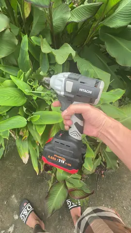 Máy Siết Bulong HITACHI Động Cơ Không Chổi Than,Đầu Bulong 2 Trong  1 Sử Dụng Chân Pin Phổ Thông#hot #thinhhanhtiktok #lenxuhuong #xuhuongtiktok #thinhhanh 