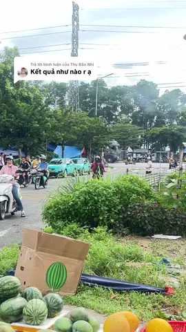 Trả lời @Thu Bảo Nhi 2 cháu phóng xe thì cầm gạch để nhém😂#xuhuongtiktok #trend 