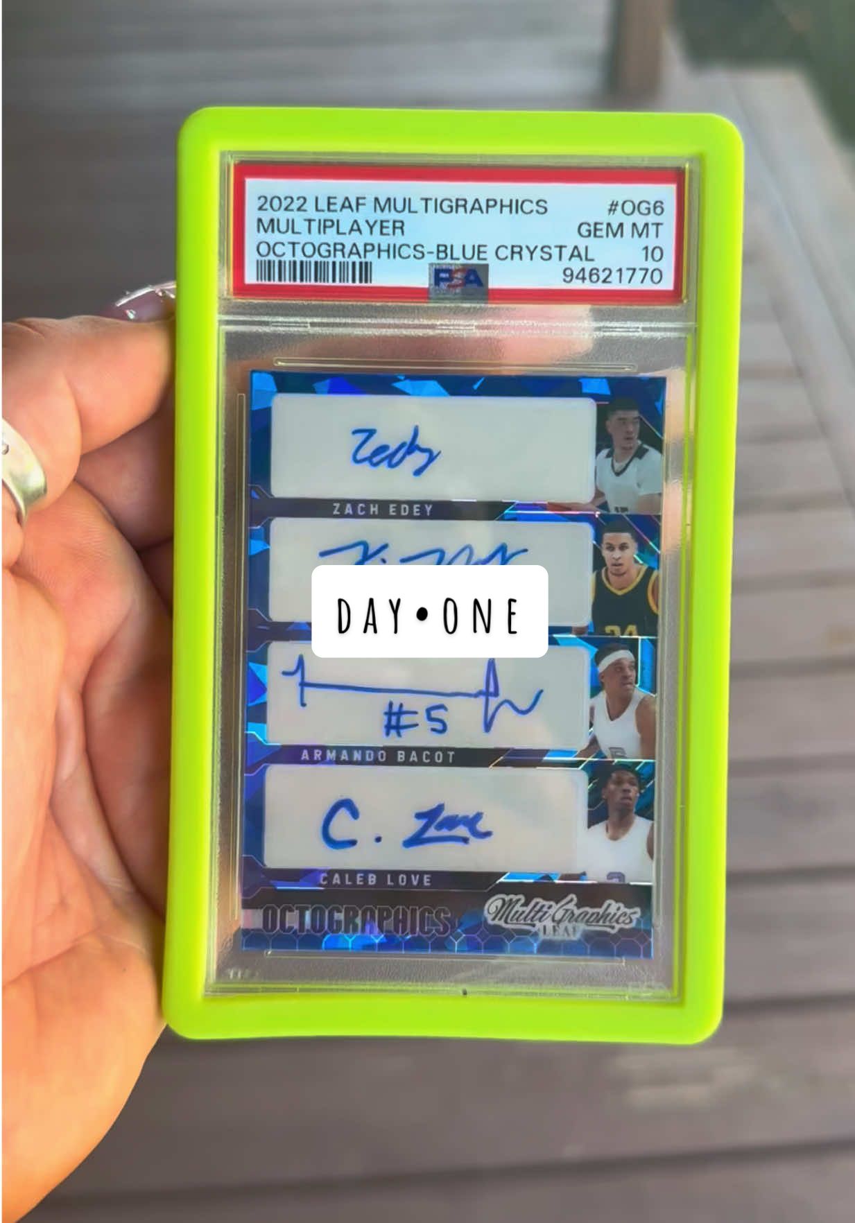 day 1 of showing a card out of my personal collection 🔥👌🏼 recent pick up. #sportscards #sportscardbreak #NBA #basketballcards #sportscardsinvesting 